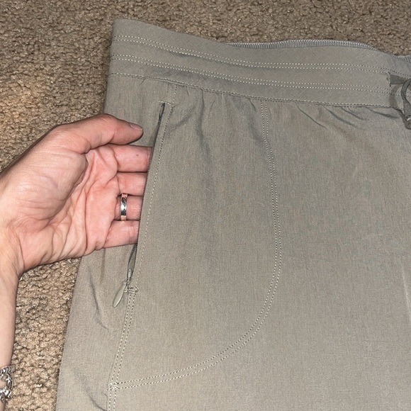 Kuhl Freeflex Move Pants Mid-Rise Water Resistant Khaki Beige XL - Picture 4 of 9